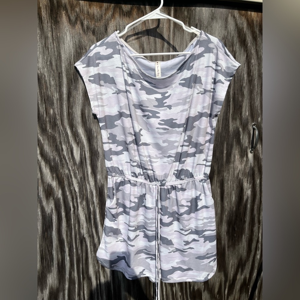 Vanilla bay Camo shorts romper 1 pc large women